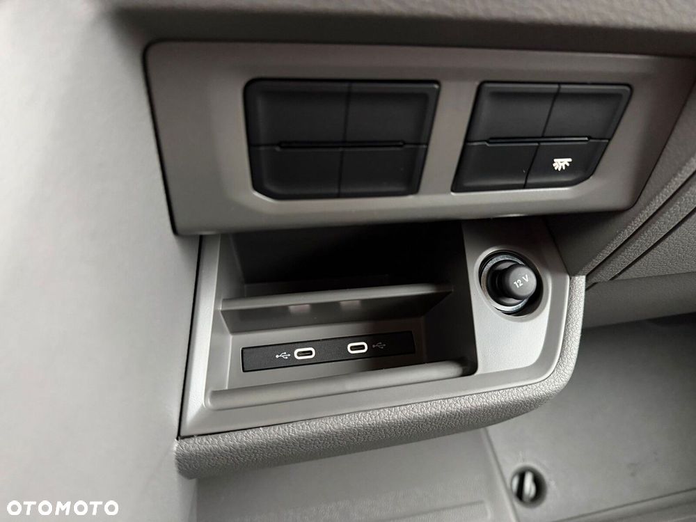 Volkswagen Crafter 35 2.0 TDI L4H3 4490 177KM AUTOMAT - 24