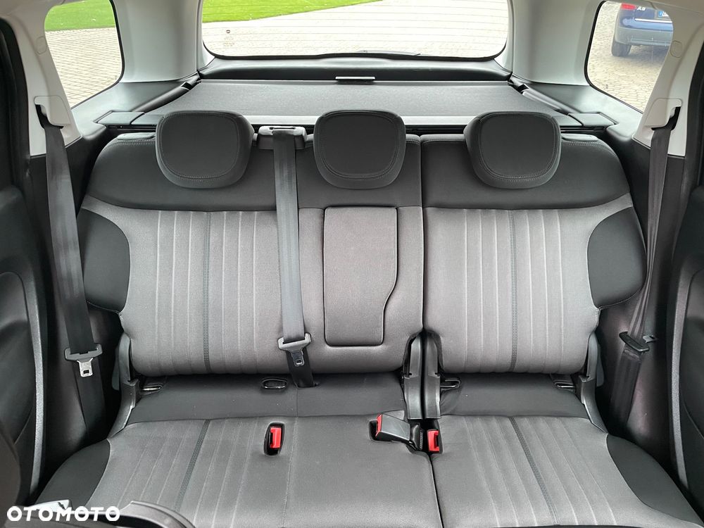 Fiat 500L - 32