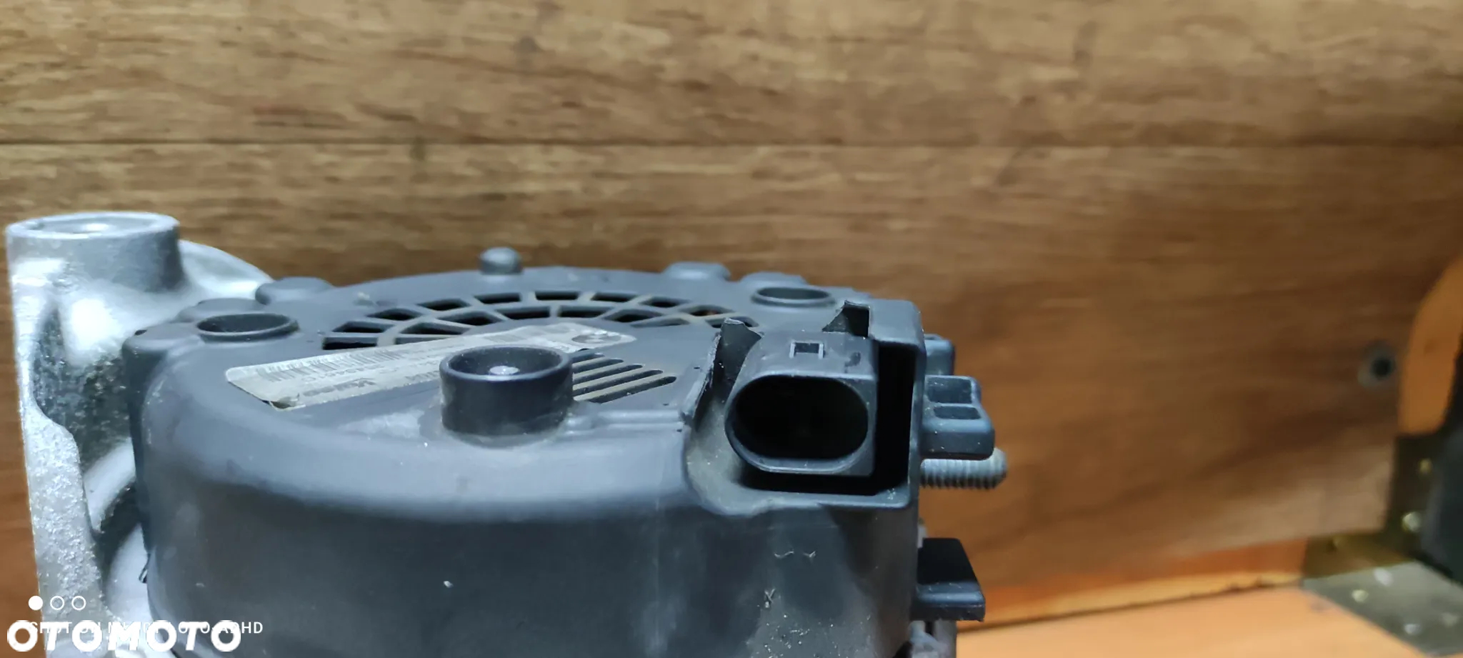 Alternator VALEO 180a BMW e90 e91 e60 e61 2,0d 143km 177km 7802261 - 5