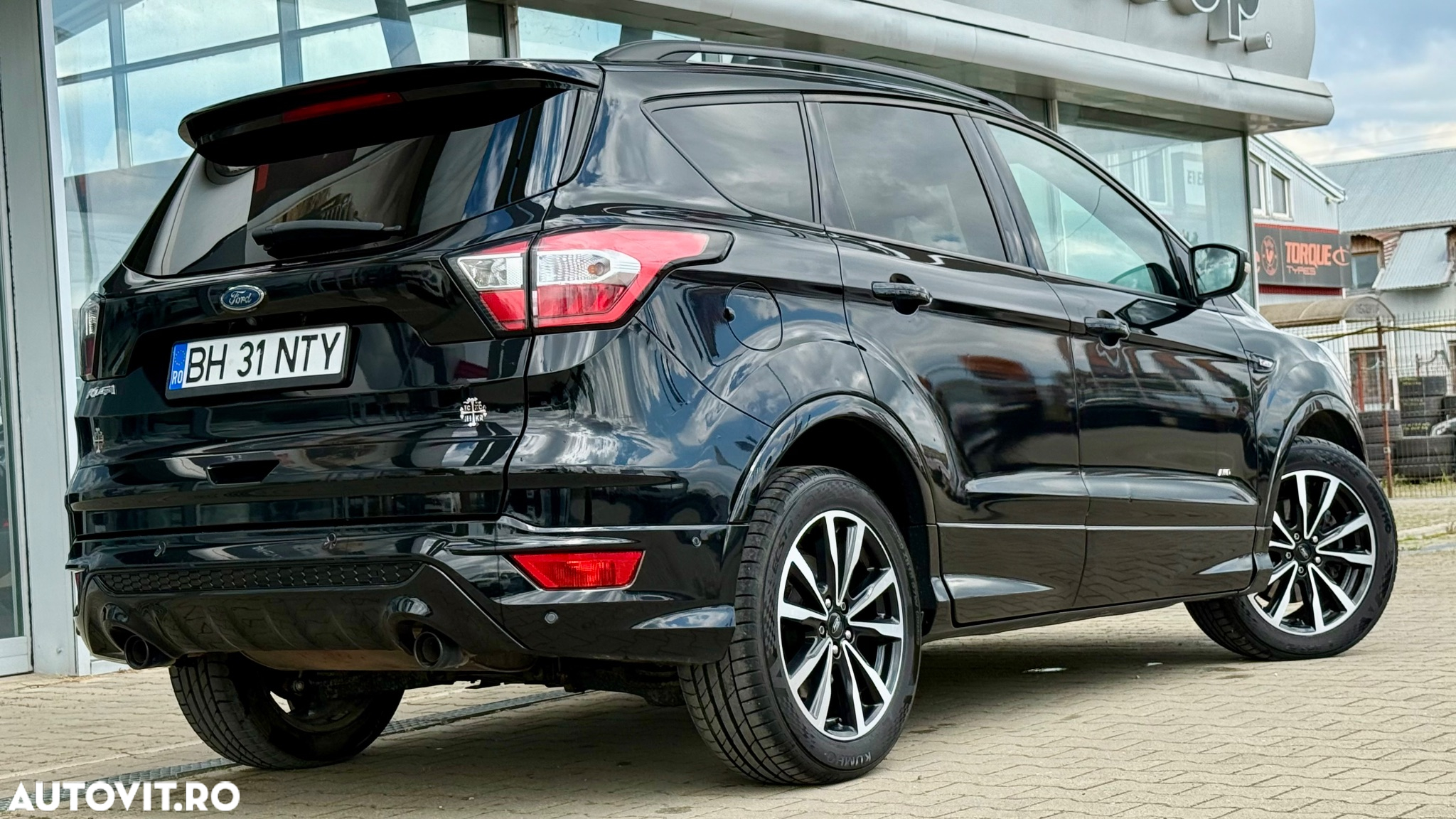 Ford Kuga 2.0 TDCi 4WD Powershift ST-Line - 22
