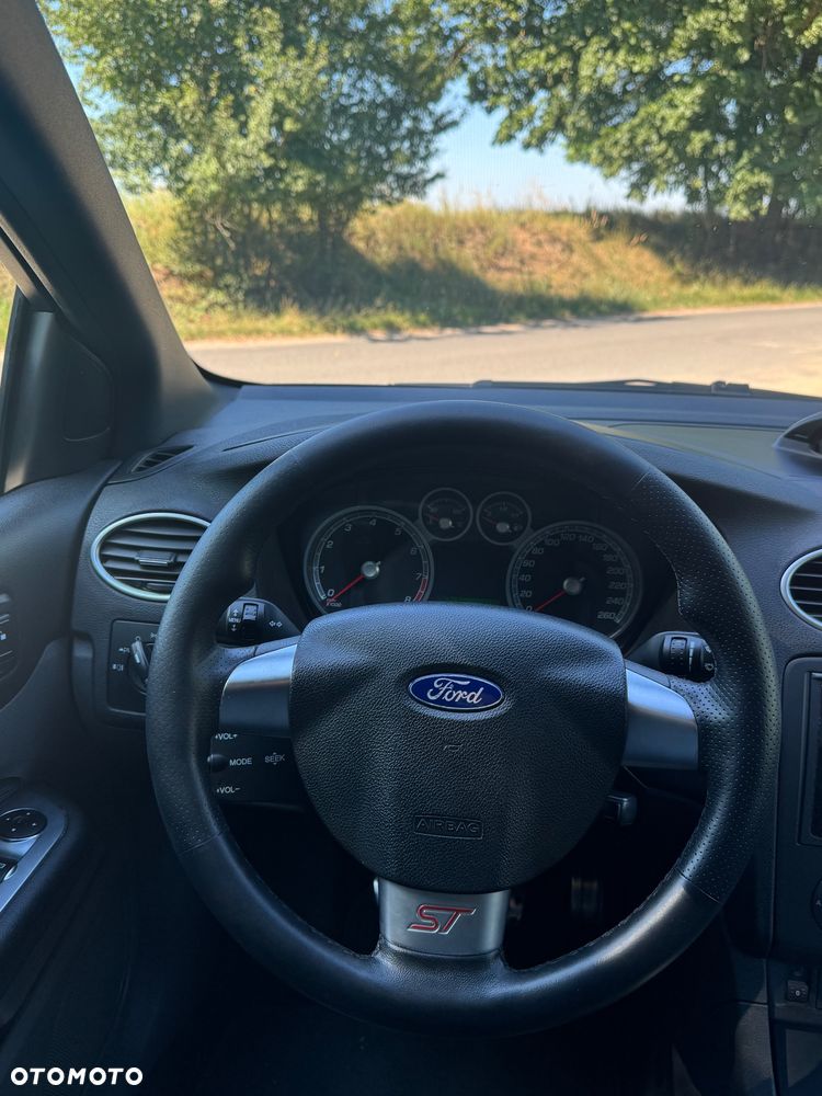 Ford Focus ST - 22