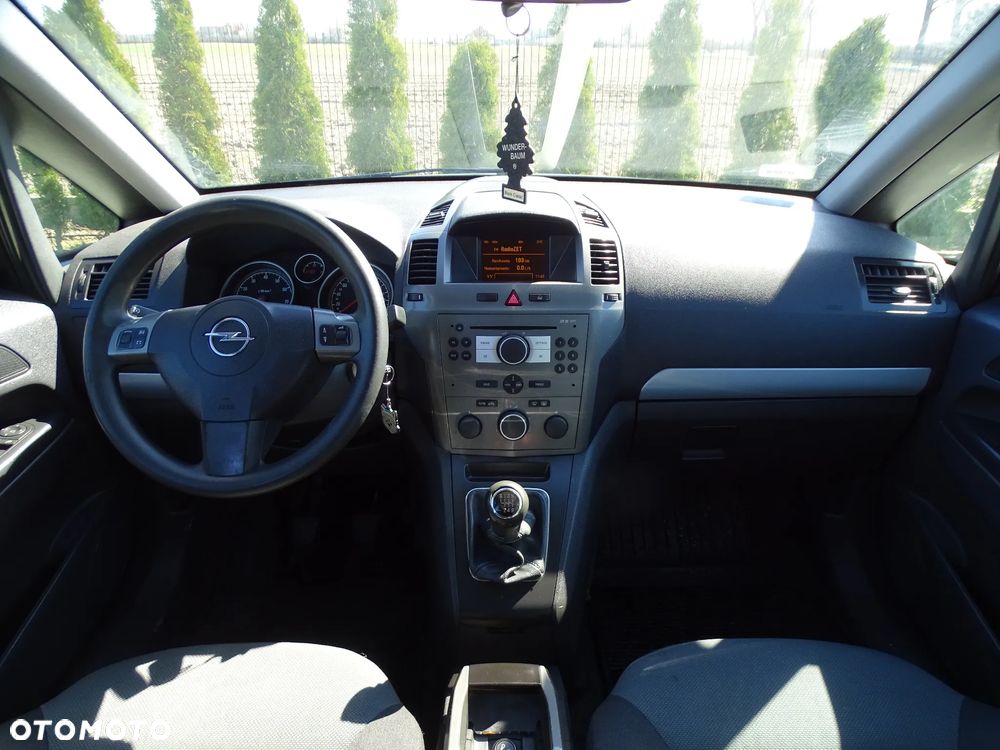 Opel Zafira 2.2 Enjoy - 8