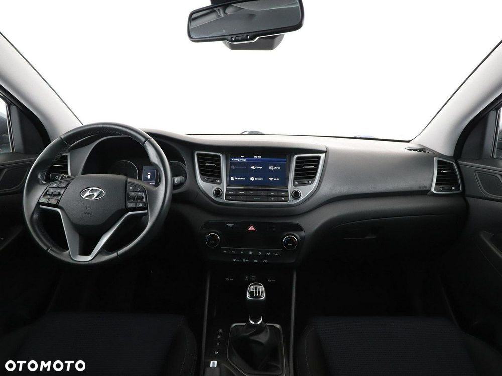 Hyundai Tucson 1.7 CRDI BlueDrive Style 2WD - 16