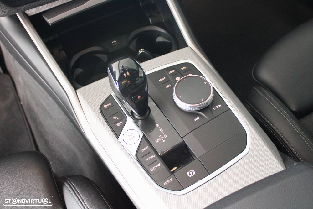 BMW 320 e Corporate Edition Auto - 13