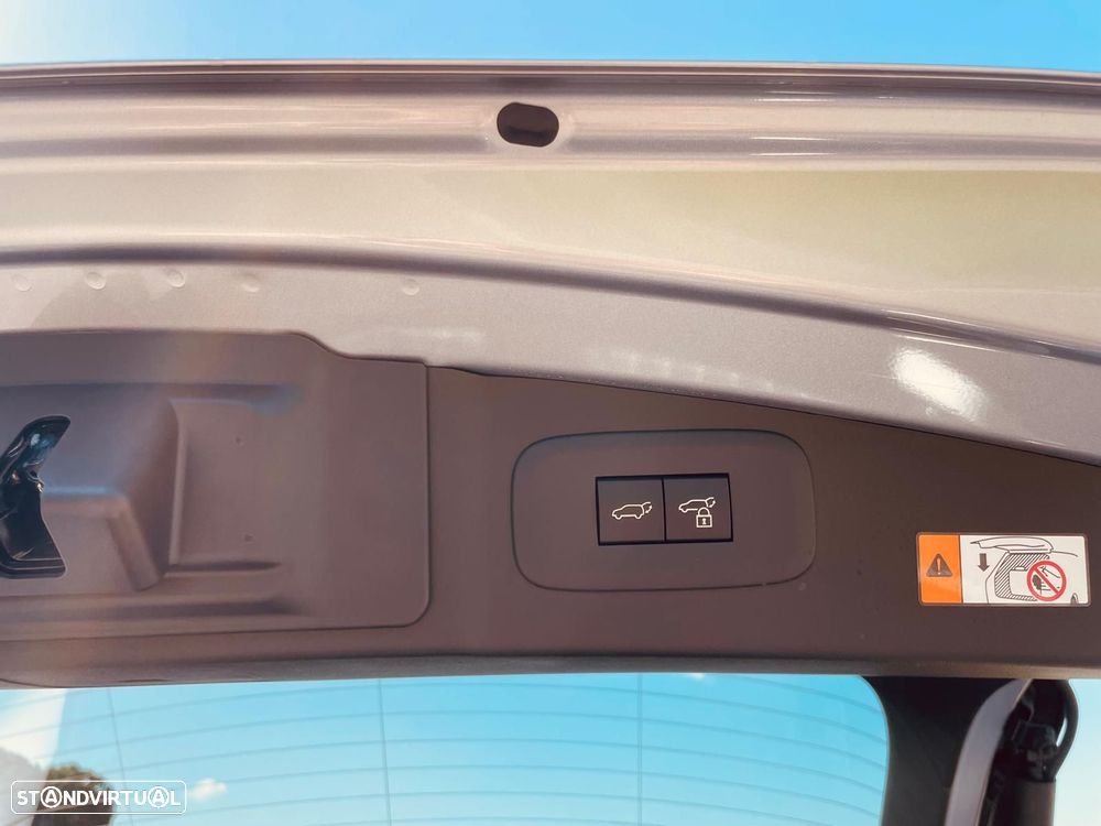 Lexus RZ 300e Premium - 34