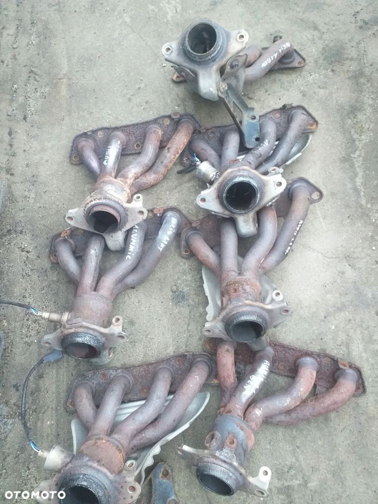 Toyota Auris I kolektor wydechowy 1,6 - 1