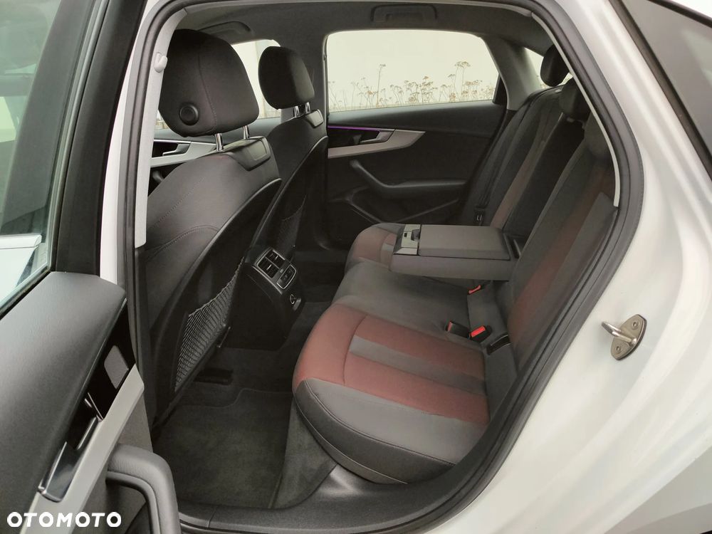 Audi A4 Limousine 35 TFSI S tronic sport - 14