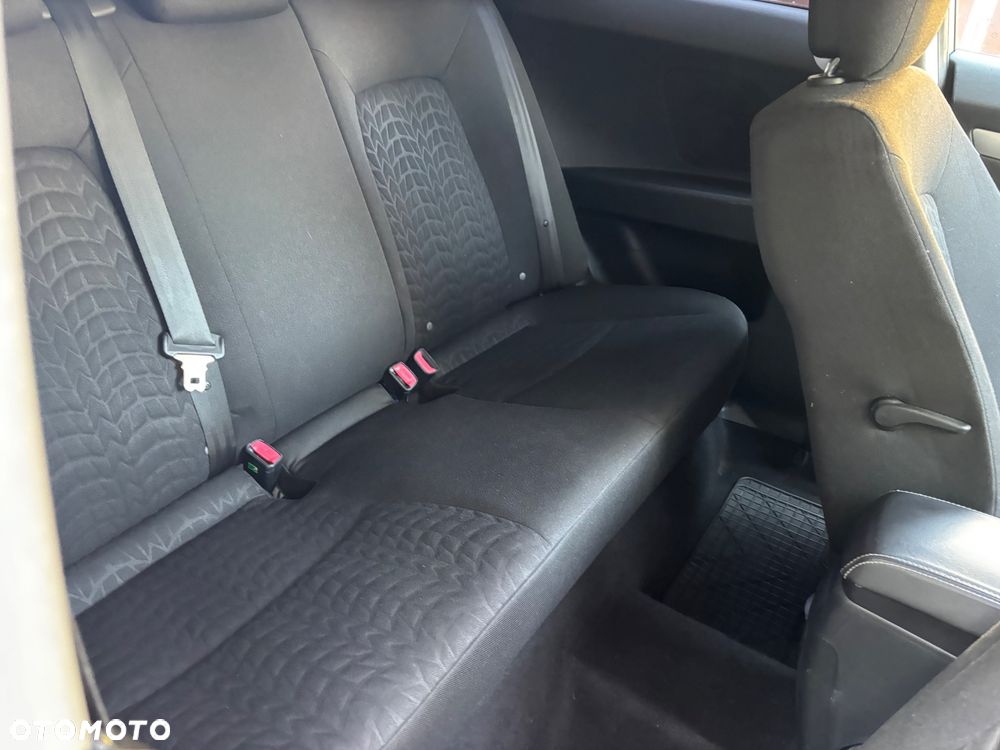 Kia Ceed ver-1-4-cvvt-isg-attract - 16