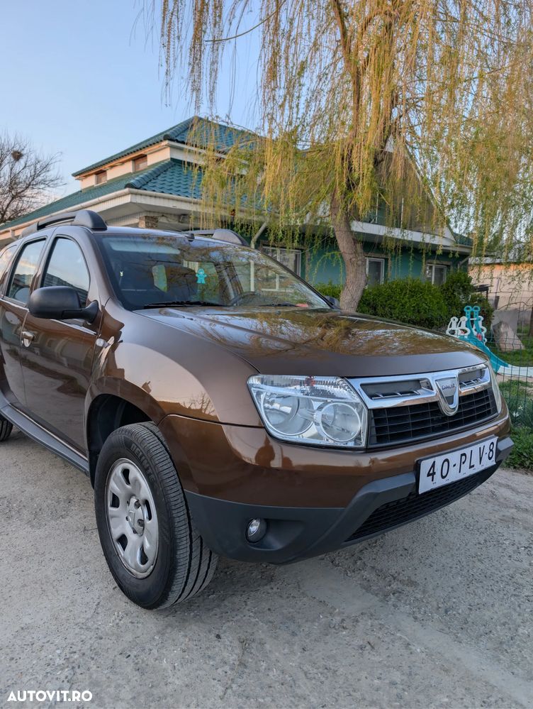 Dacia Duster 1.6 16V 105 4x2 Laureate - 1