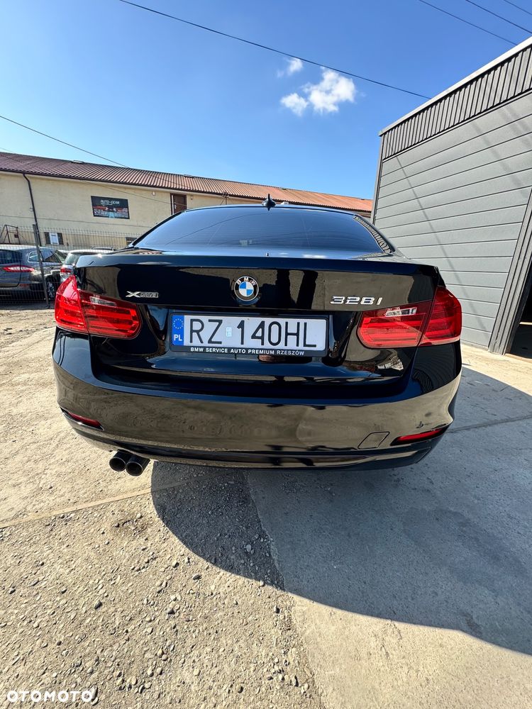 BMW Seria 3 328i xDrive - 4