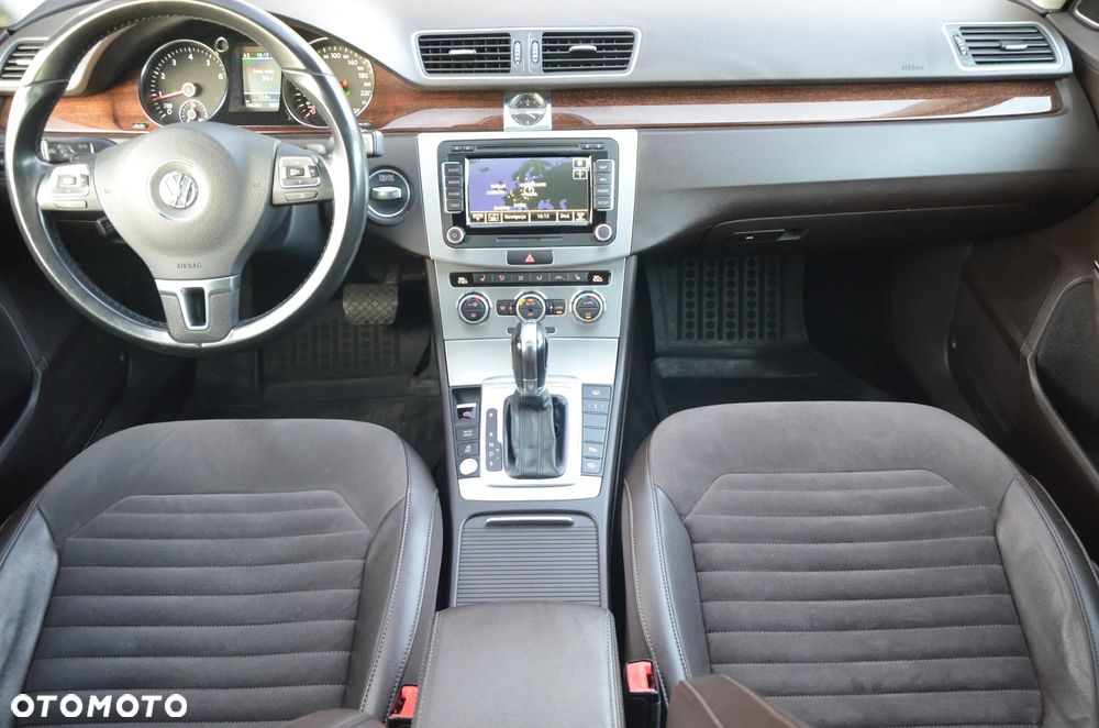 Volkswagen Passat 1.8 TSI Highline DSG - 14