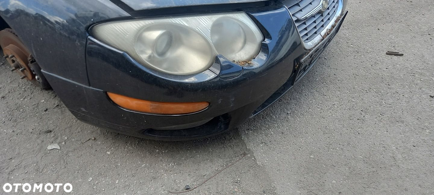 Zderzak przód przedni Chrysler 300M - 3