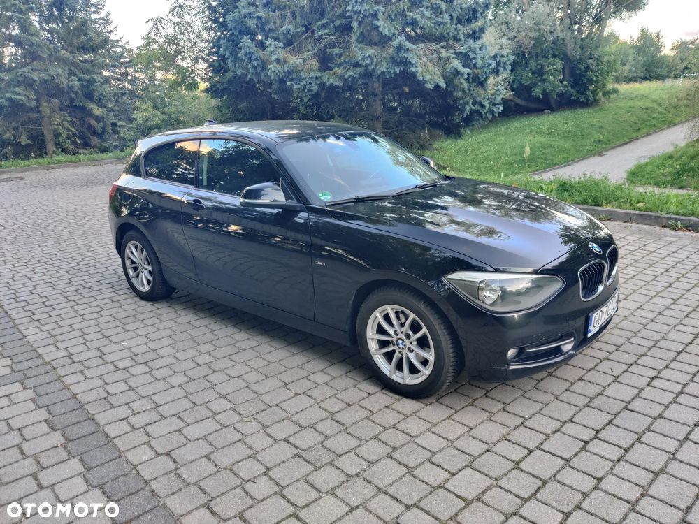 BMW Seria 1 114i Sport Line - 3