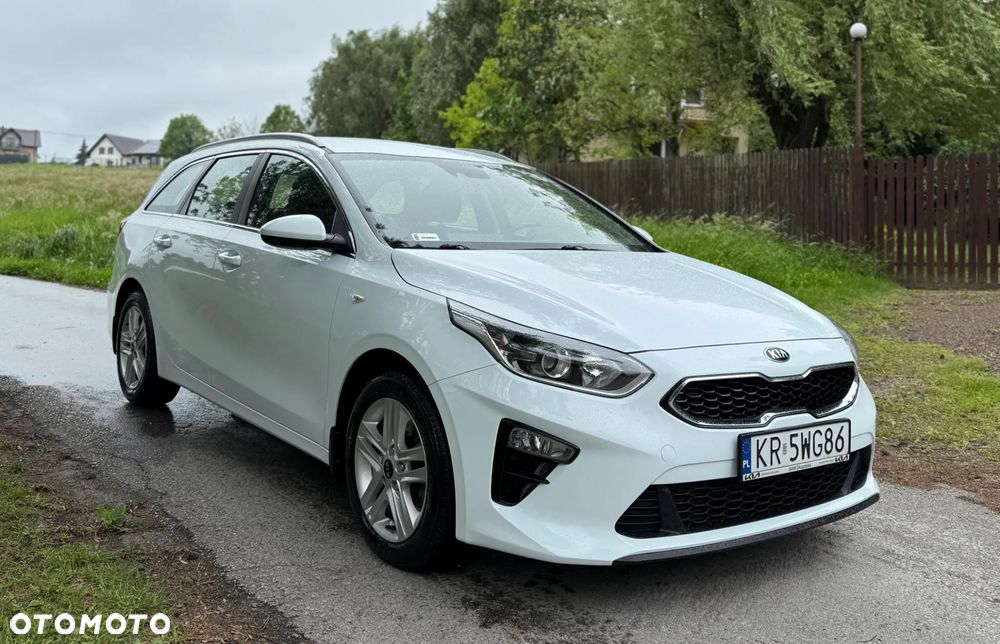 Kia Ceed 1.6 CRDi mHEV L - 4