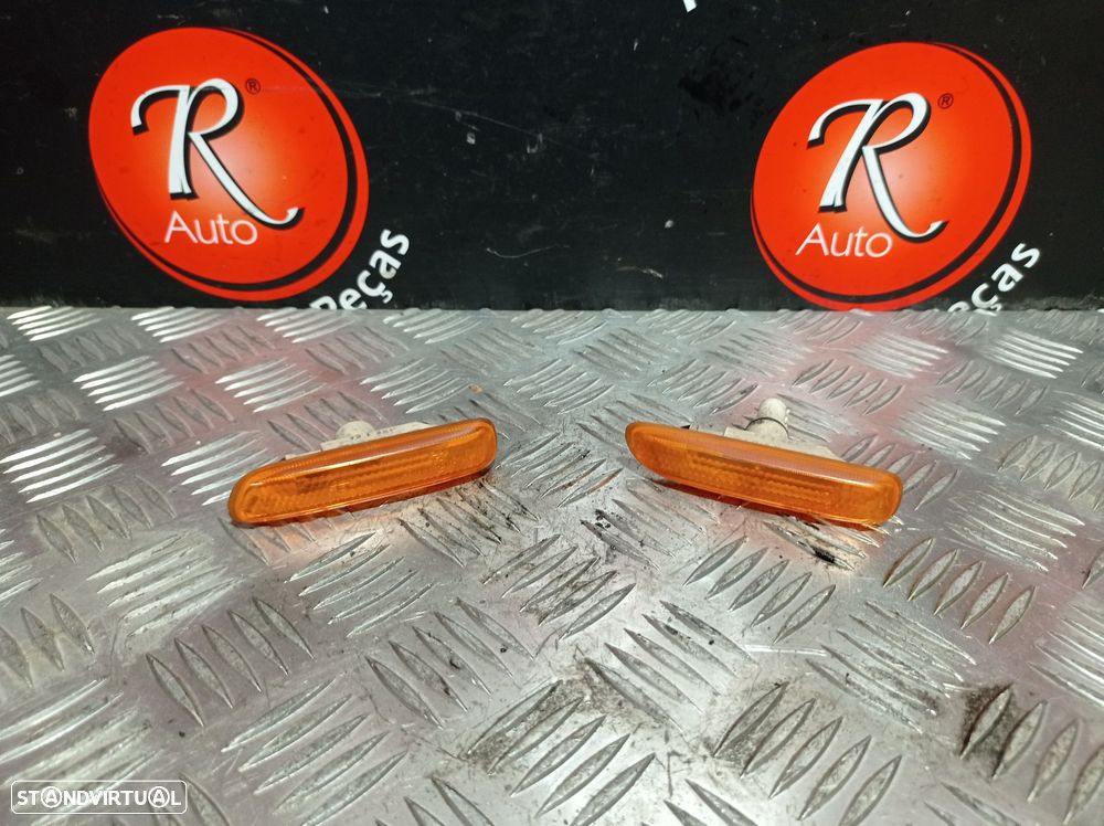 Piscas Guarda Lamas F.D Bmw 3 (E46) - 1