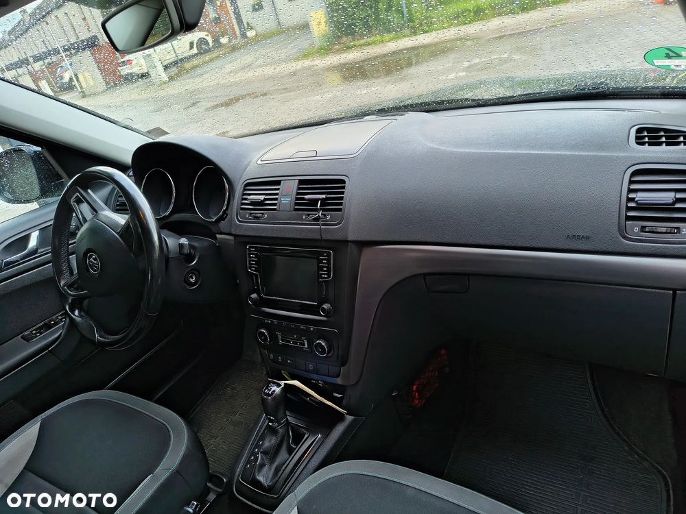 Skoda Yeti 2.0 TDI SCR 4x4 Joy DSG - 12