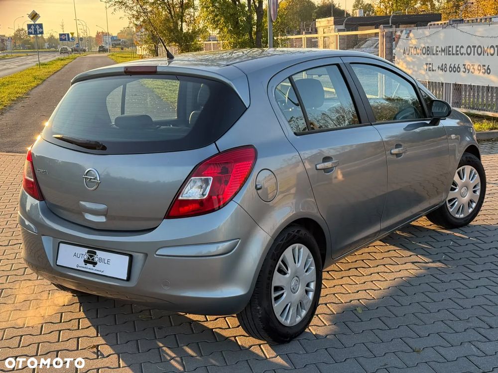 Opel Corsa 2012 photo 4