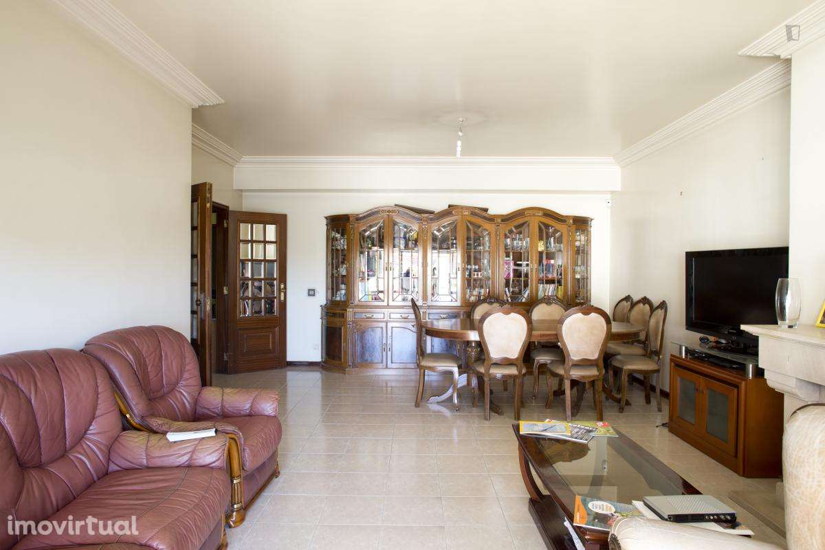 Quarto - localizado em Lumiar Lisbon - Grande imagem: 4/11