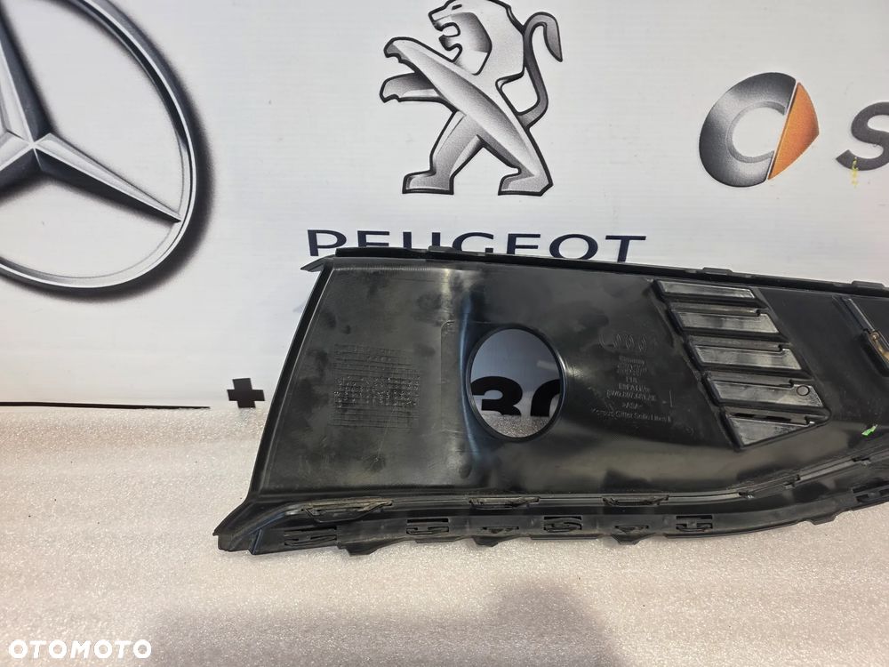 AUDI A4 B9 LIFT 19- 8W0 LEWA / PRAWA KRATKA BOCZNA ZDERZAKA PRZEDNIEGO PRZÓD NR 8W0807682AK / 8W0807682AK NR AUKCJI KB21 - 9