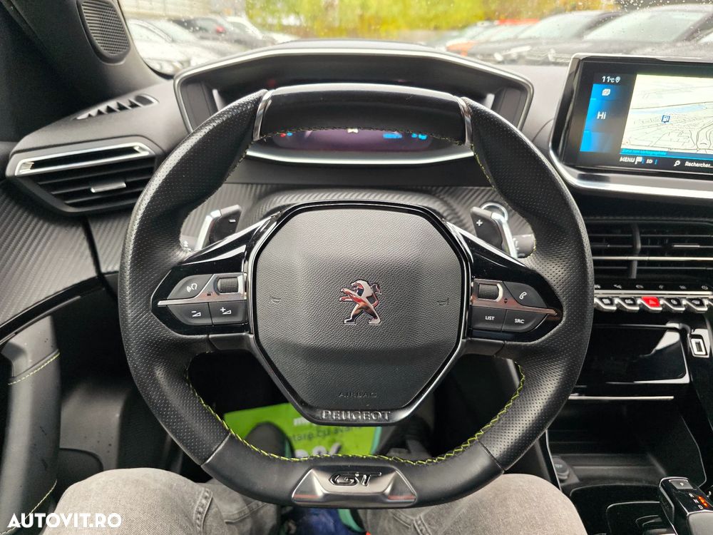 Peugeot 2008 PureTech 155 EAT8 GT - 27