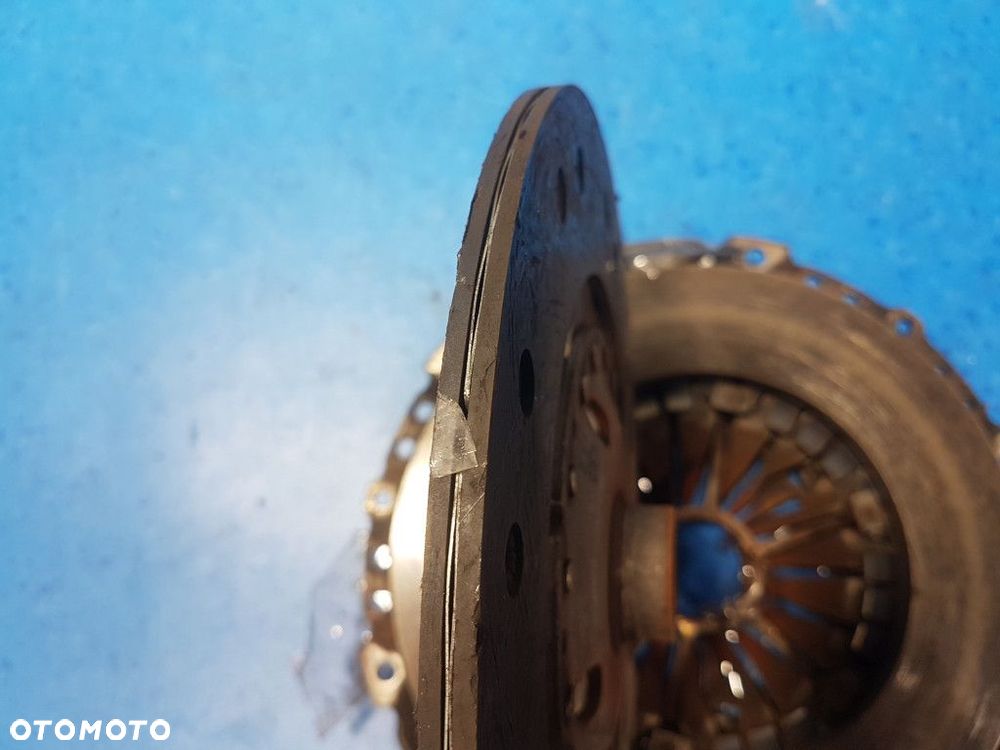 CITROEN C5 II 2.0 HDI MT DOCISK SPRZEGLA - 3