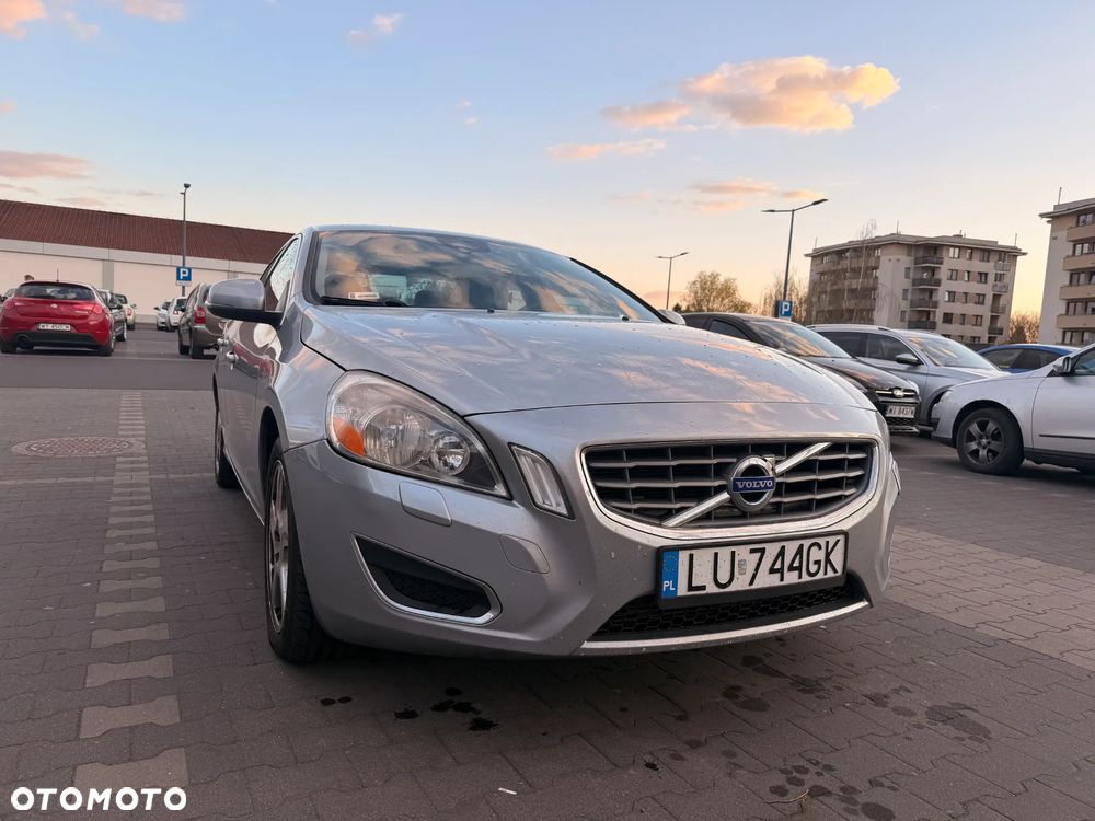 Volvo S60 - 1
