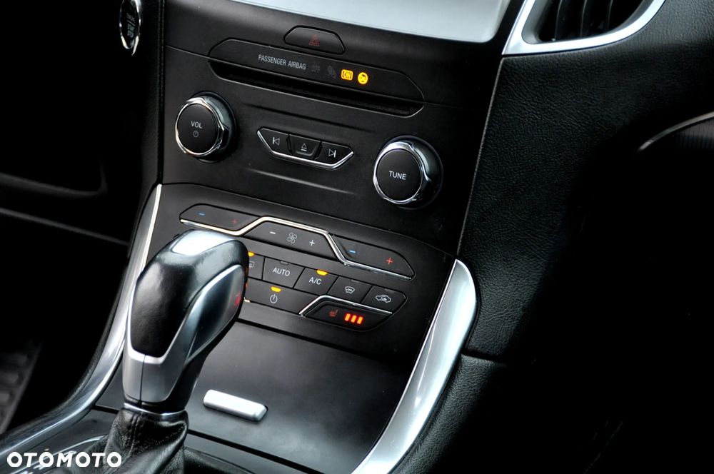 Ford S-Max 2.0 TDCi Titanium PowerShift - 33