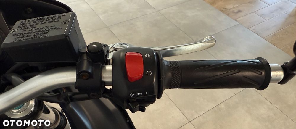 Yamaha FZS - 10