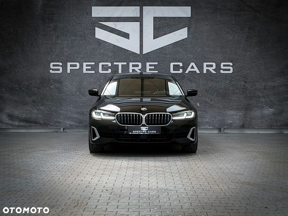 BMW Seria 5 530d Luxury Line - 11