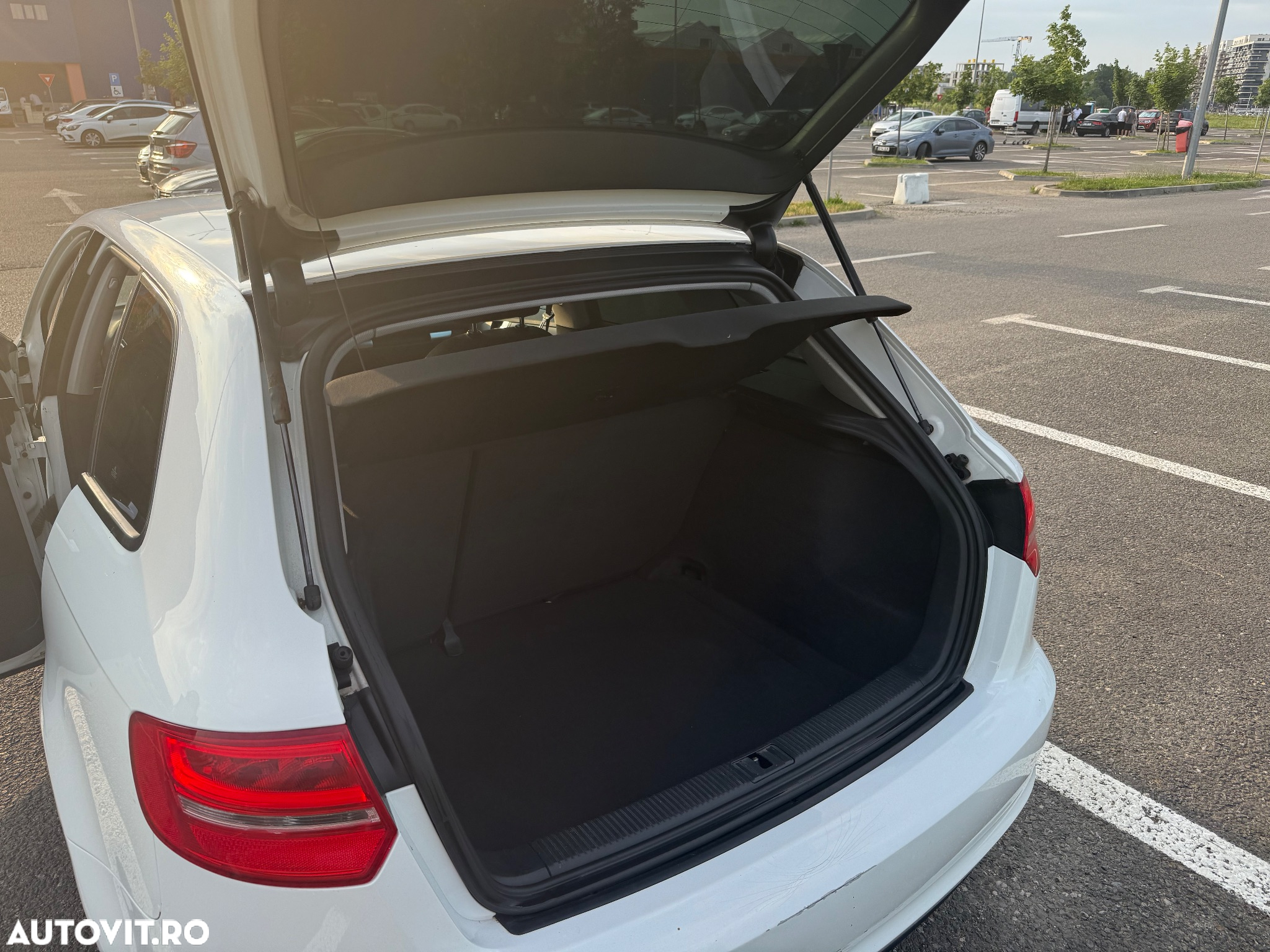 Audi A3 Sportback 1.6 TDI Ambition - 8