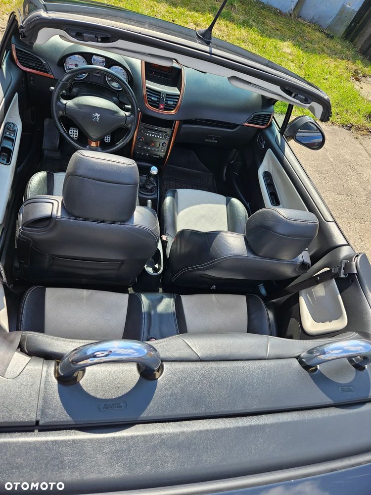 Peugeot 207 CC 150 THP Roland Garros - 11