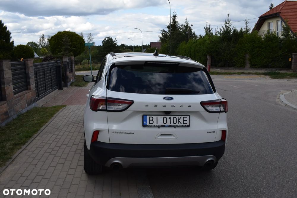 Ford Escape 2.0 EcoBoost AWD Titanium - 4