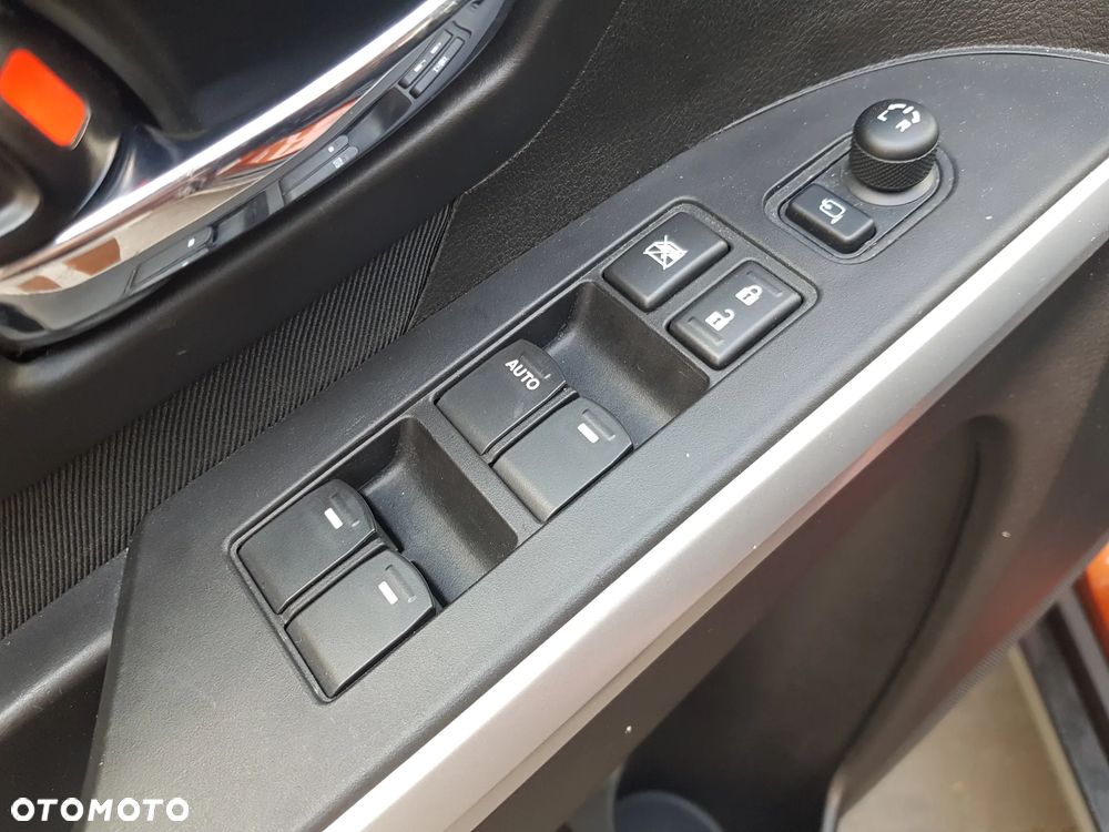 Suzuki SX4 S-Cross 1.4 T Premium - 10