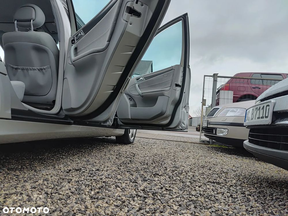 Mercedes-Benz Klasa C - 12