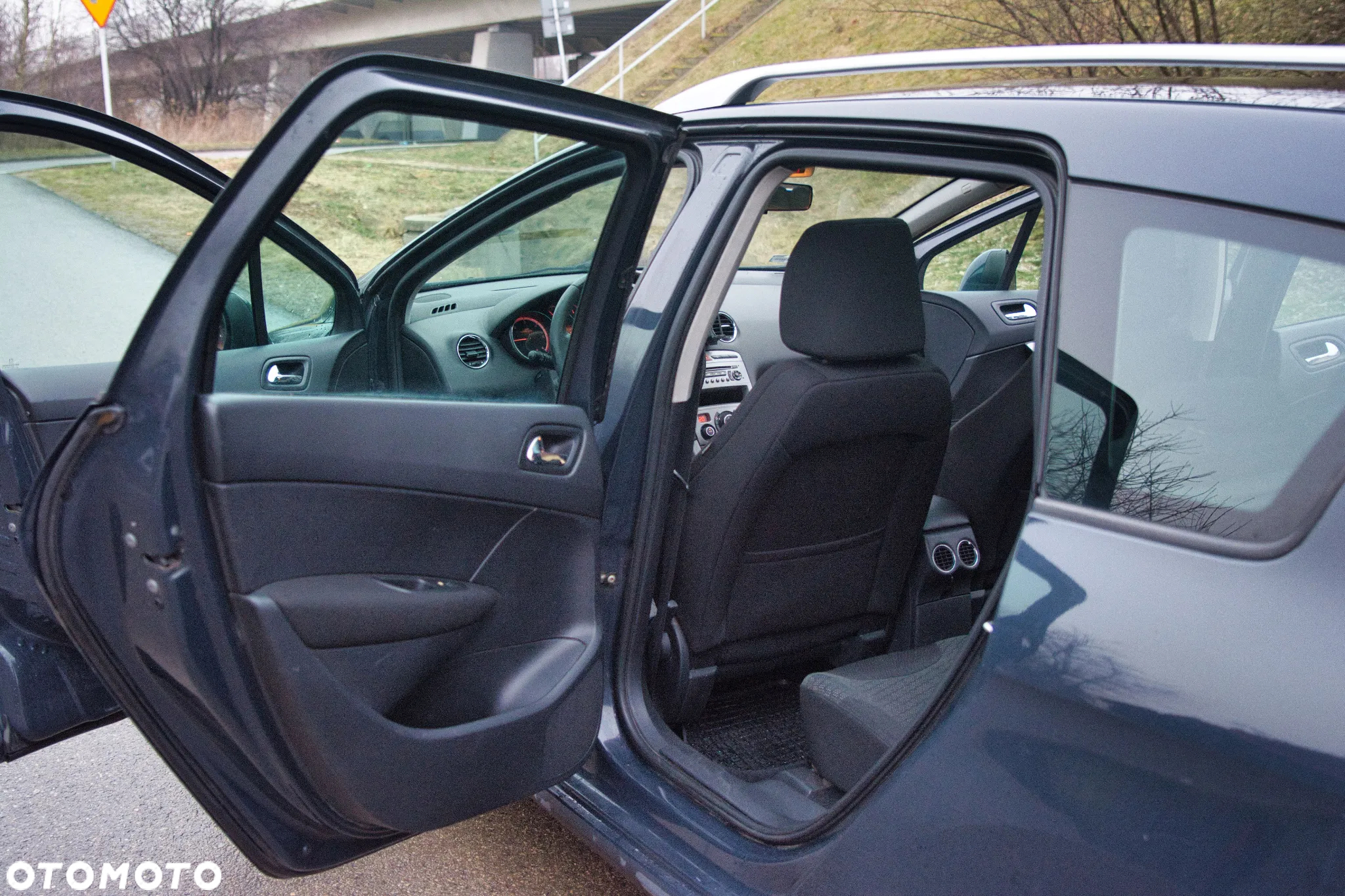 Peugeot 308 1.6 HDi Premium - 25