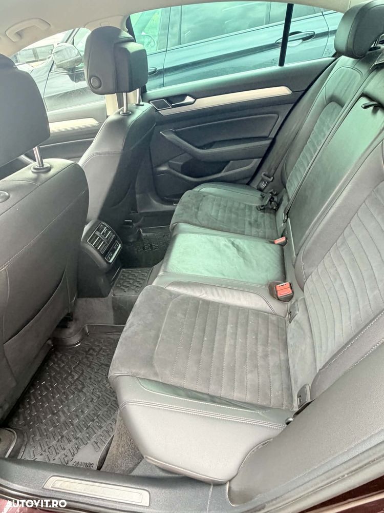 Volkswagen Passat - 4