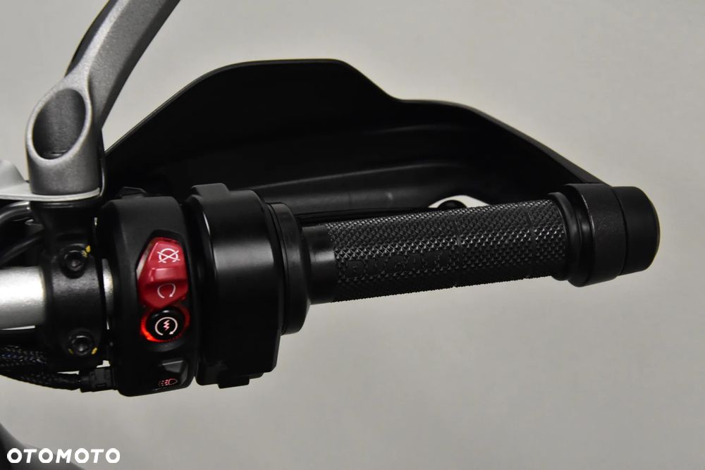 Ducati Multistrada - 25