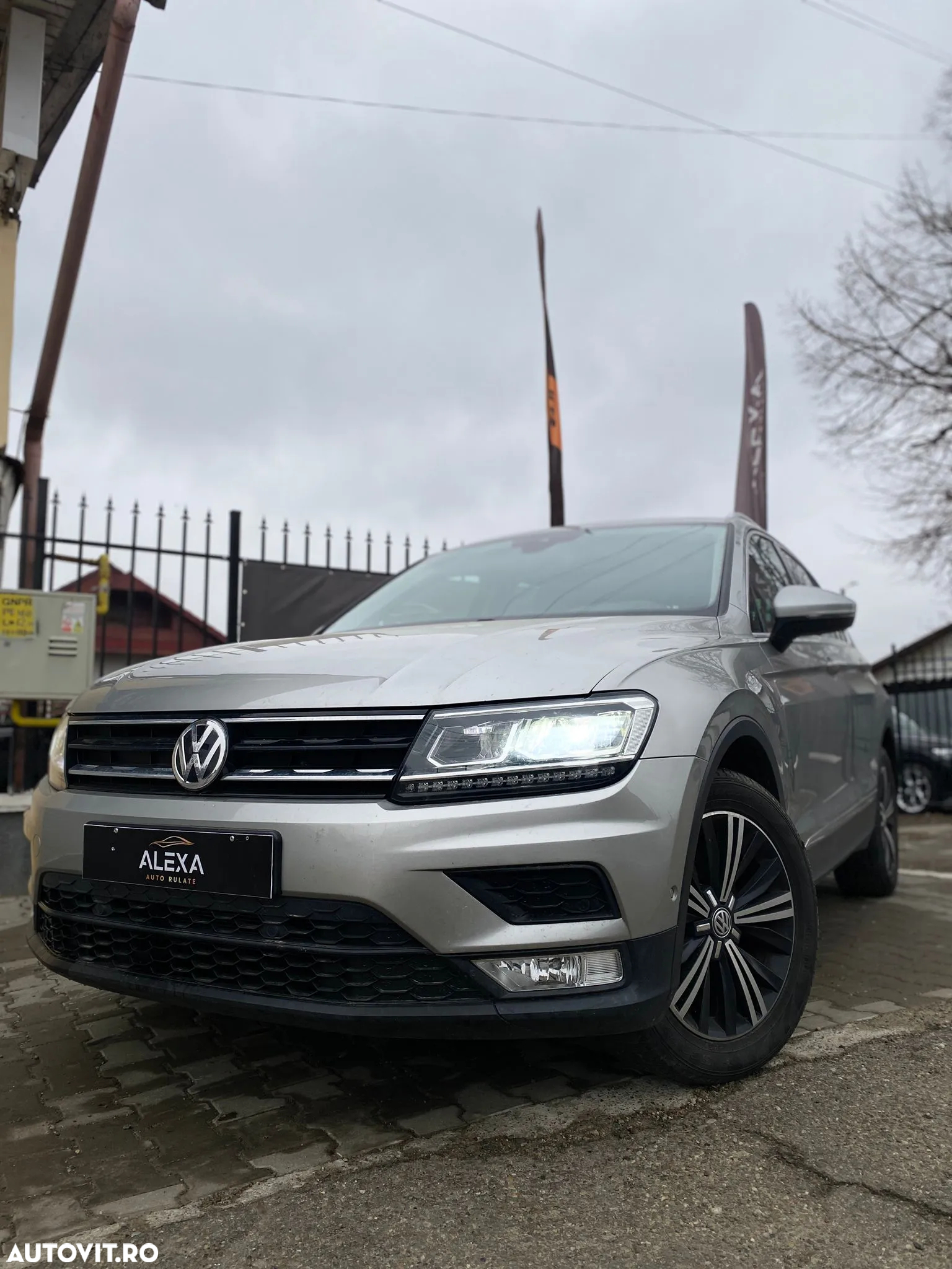 Volkswagen Tiguan 1.6 TDI SCR Comfortline - 14