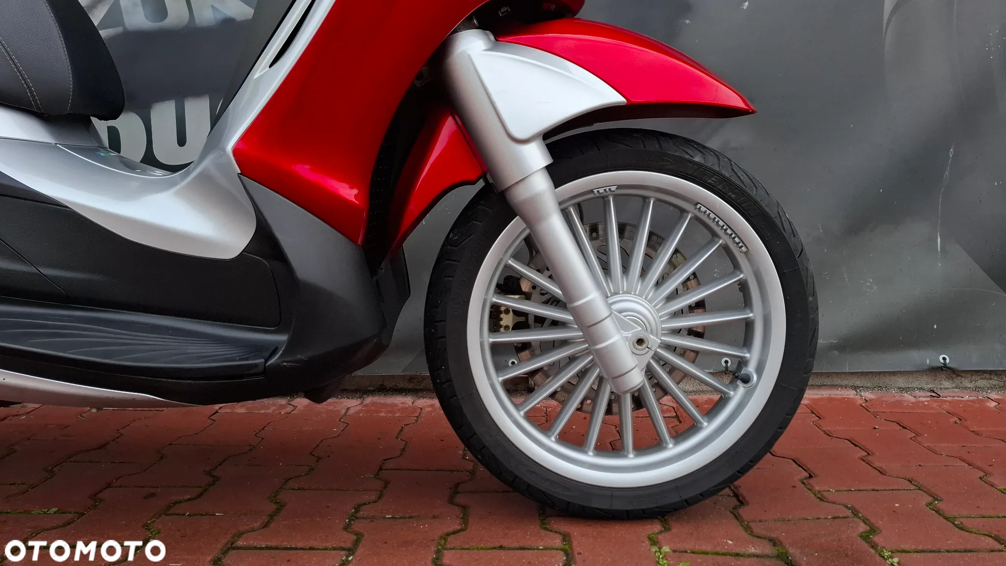 Piaggio Beverly - 13