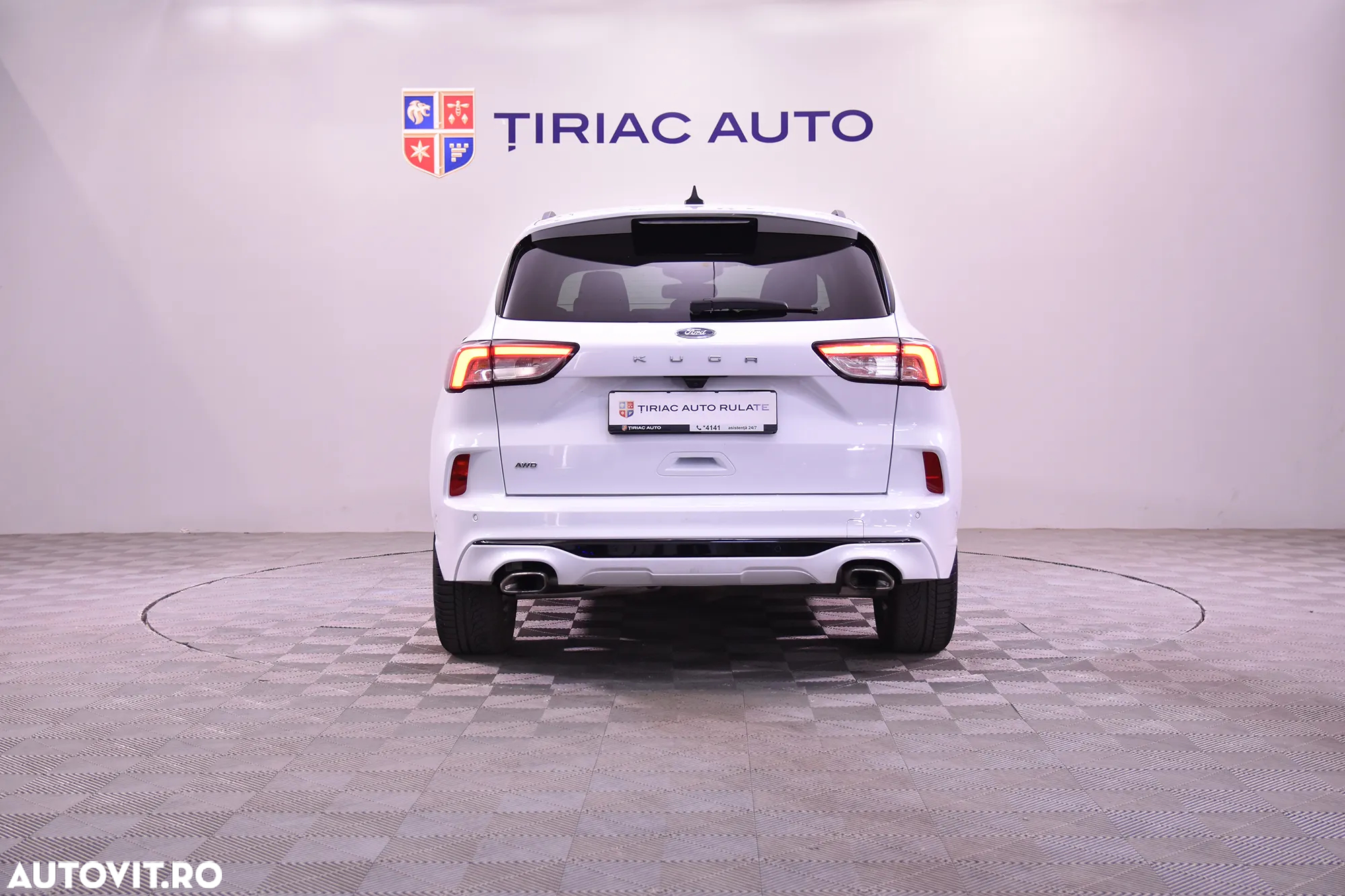 Ford Kuga 2.0 EcoBlue A8 AWD ST Line - 4