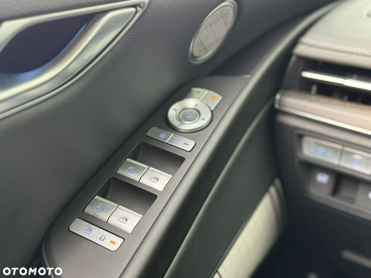 Genesis G80 - 26