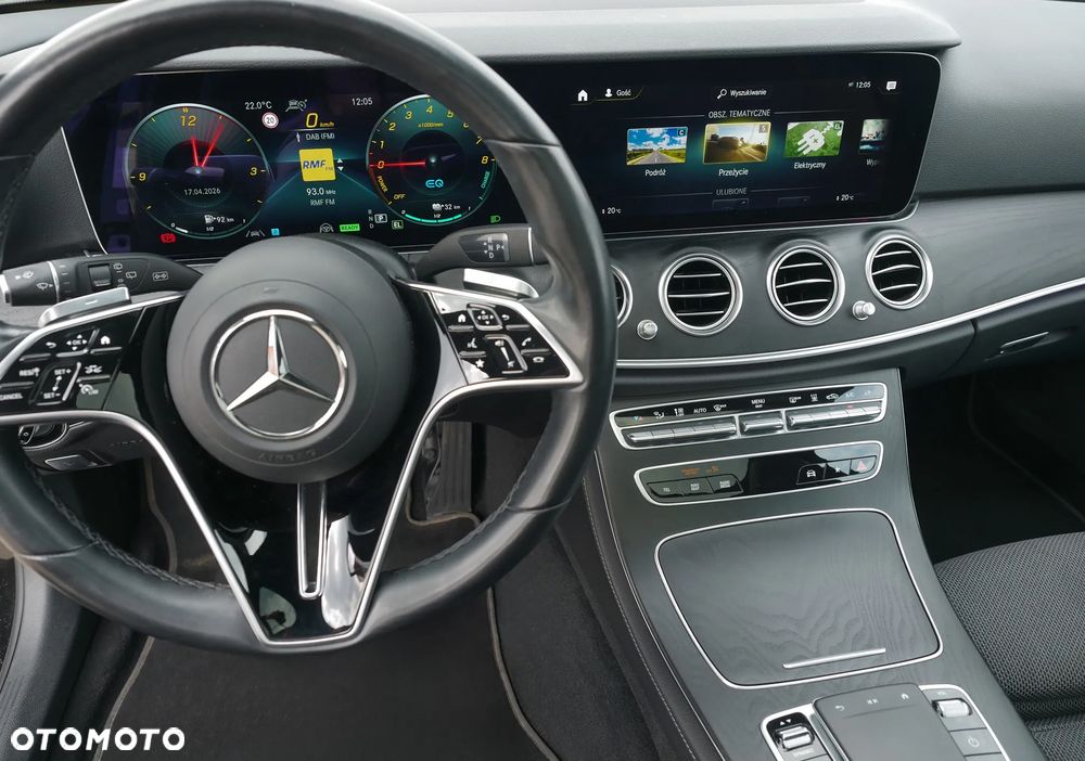 Mercedes-Benz Klasa E 300 9G-TRONIC Night Edition - 20
