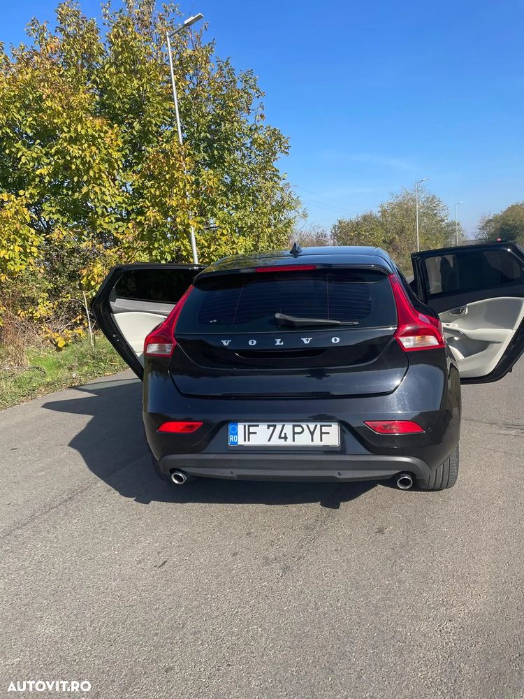 Volvo V40 D4 VEA Momentum - 13