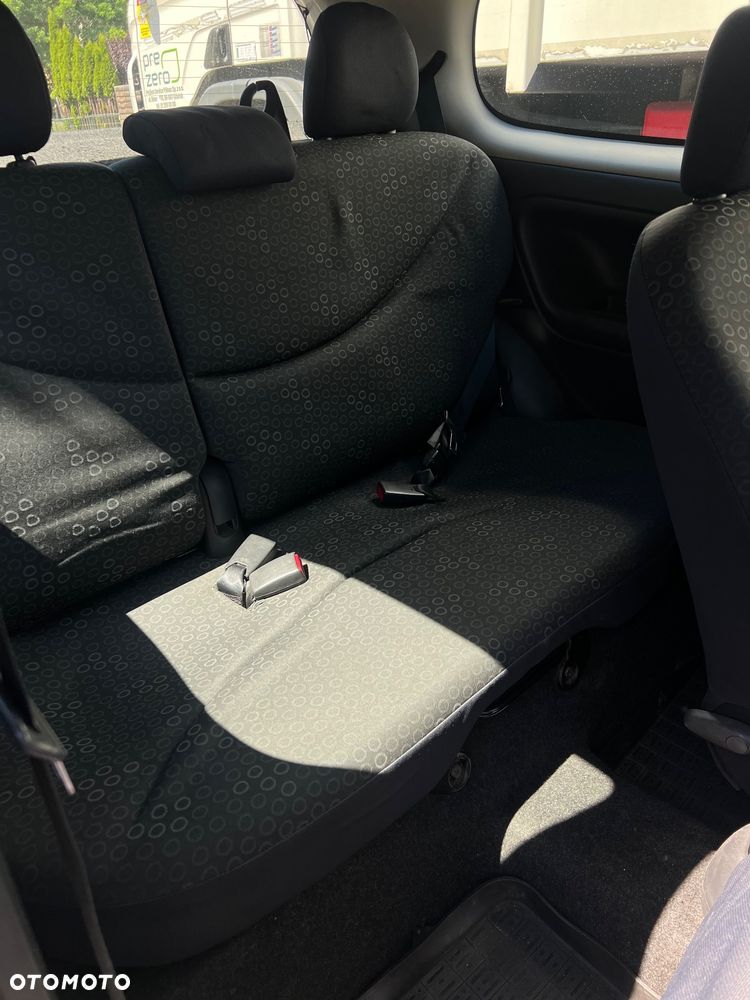 Toyota Yaris 1.4 D-4D Sol - 15