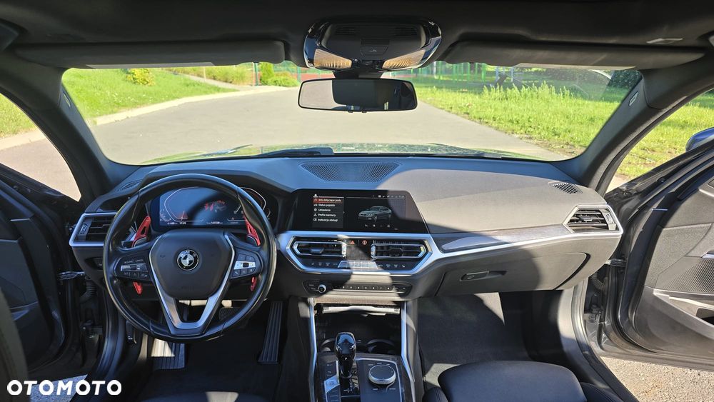 BMW Seria 3 330i Sport Line - 10