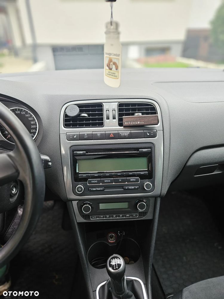Volkswagen Polo - 8