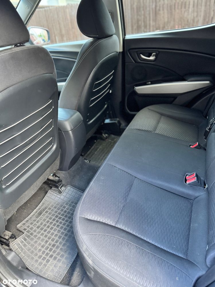 SsangYong/KGM Tivoli - 10
