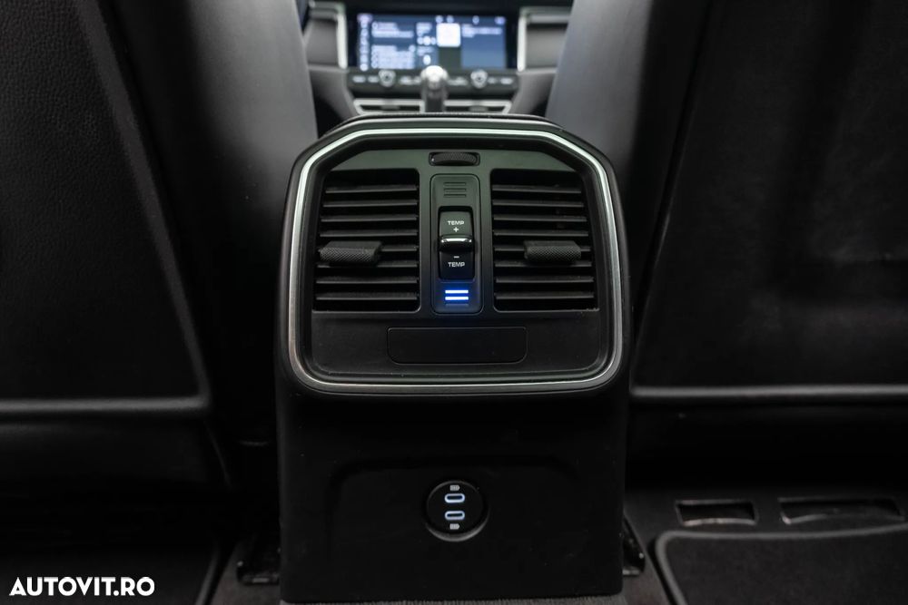 Porsche Macan Standard - 25