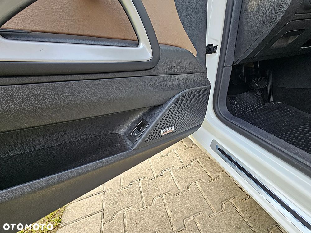 Volkswagen Scirocco 1.4 TSI DSG - 28