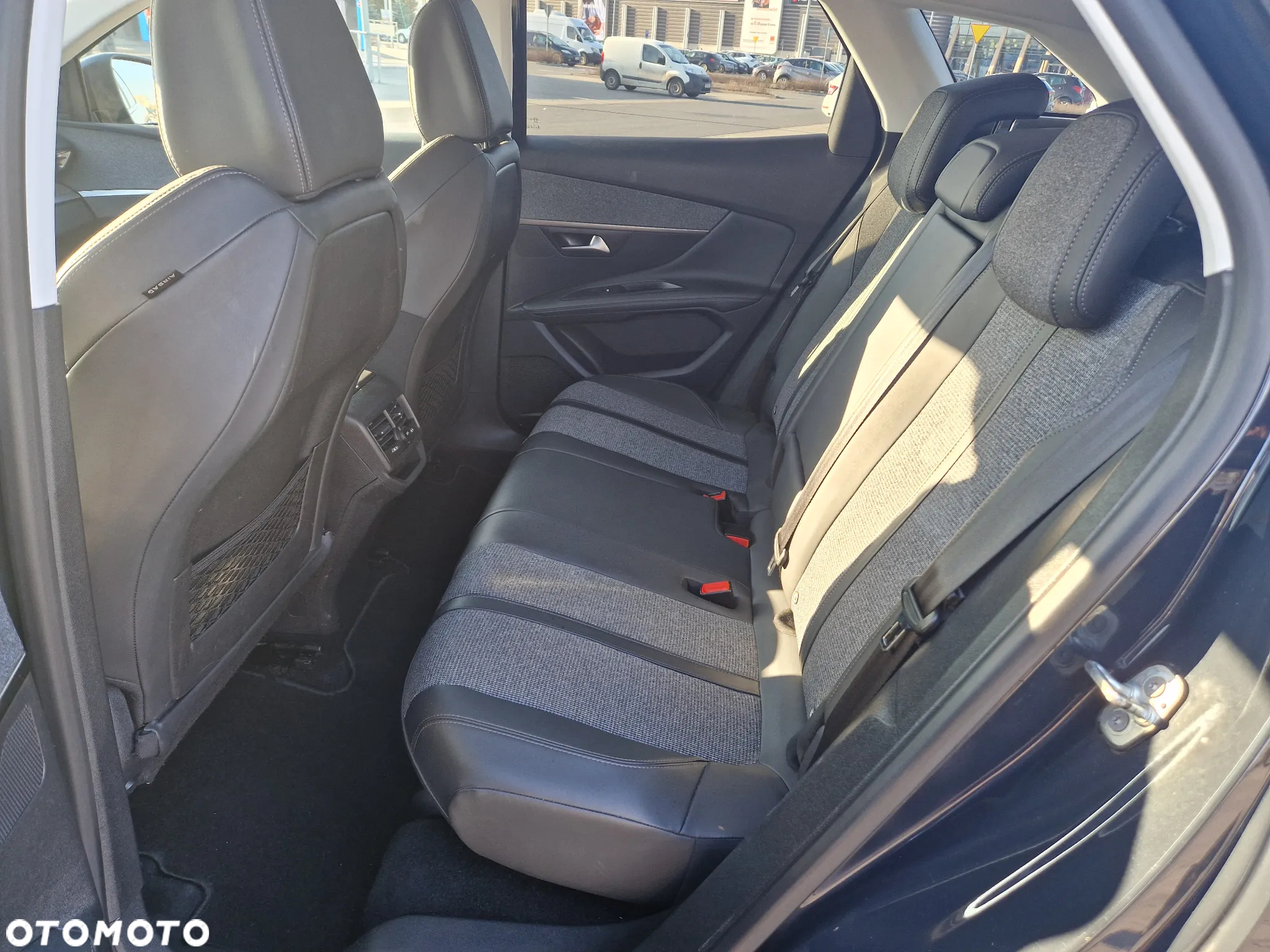 Peugeot 3008 BlueHDi 130 Stop & Start Allure - 11